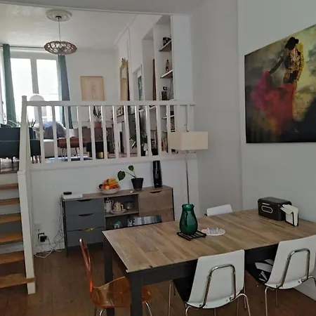 Duplex De Charme En Hyper Centre Daire Bordeaux